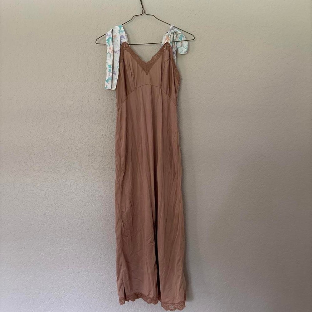 Lace maxi dress